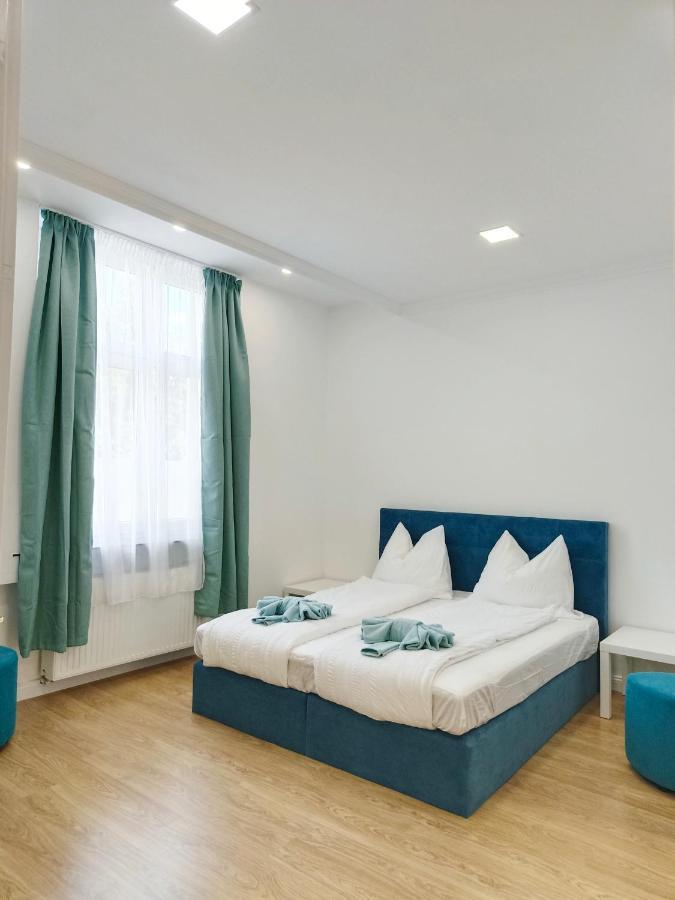Ruyi Holiday Sopron Exterior foto